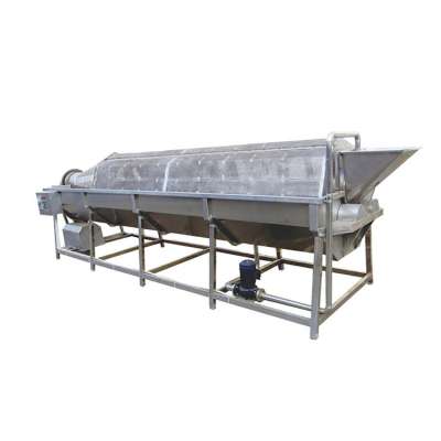 Cleaning and disinfecting machine for industrial vegetable and fruit production line